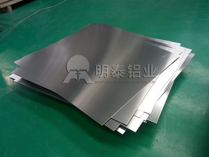 電池外殼材料3003鋁板價格多少？明泰鋁業(yè)為您解答